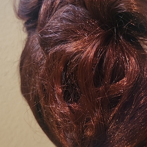 Victory curl pin-up World War II wig - Picture 10 of 13